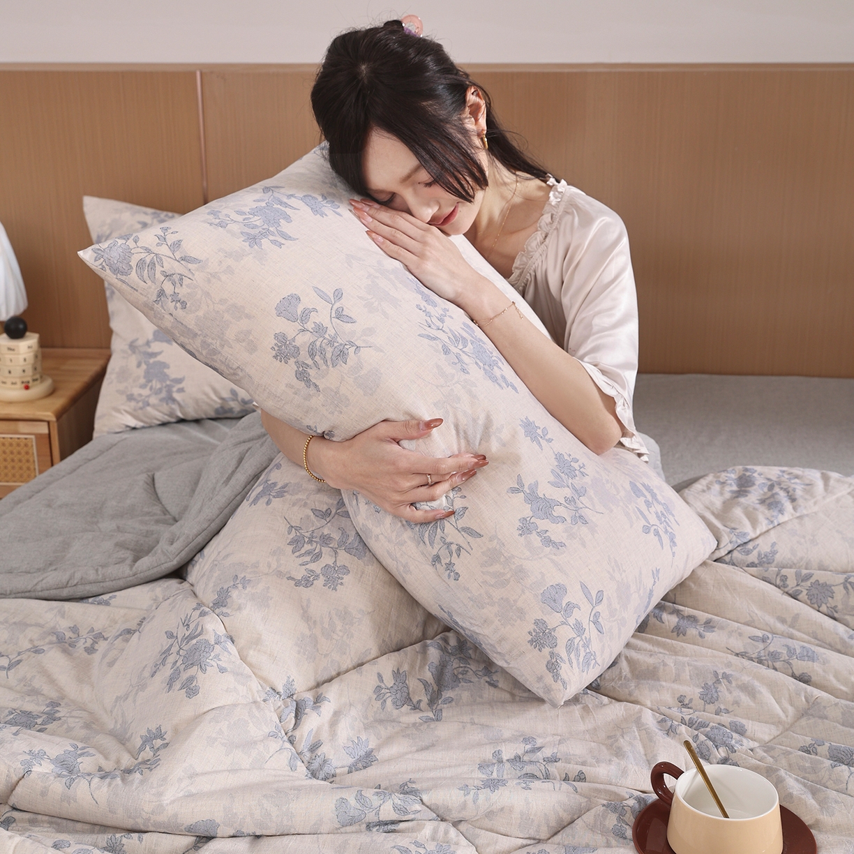 91家纺网 家纺一手货源 找家纺 （总）尊妙被业 2026新款全棉亚麻夏被100%新疆棉夏被四件套印花款