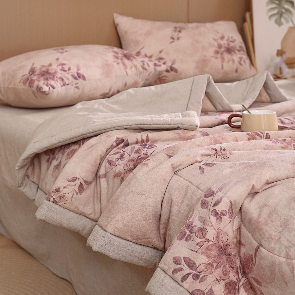 91家纺网 家纺一手货源 找家纺 尊妙被业 2026新款全棉亚麻夏被100%新疆棉夏被四件套印花款 木兰辞-红