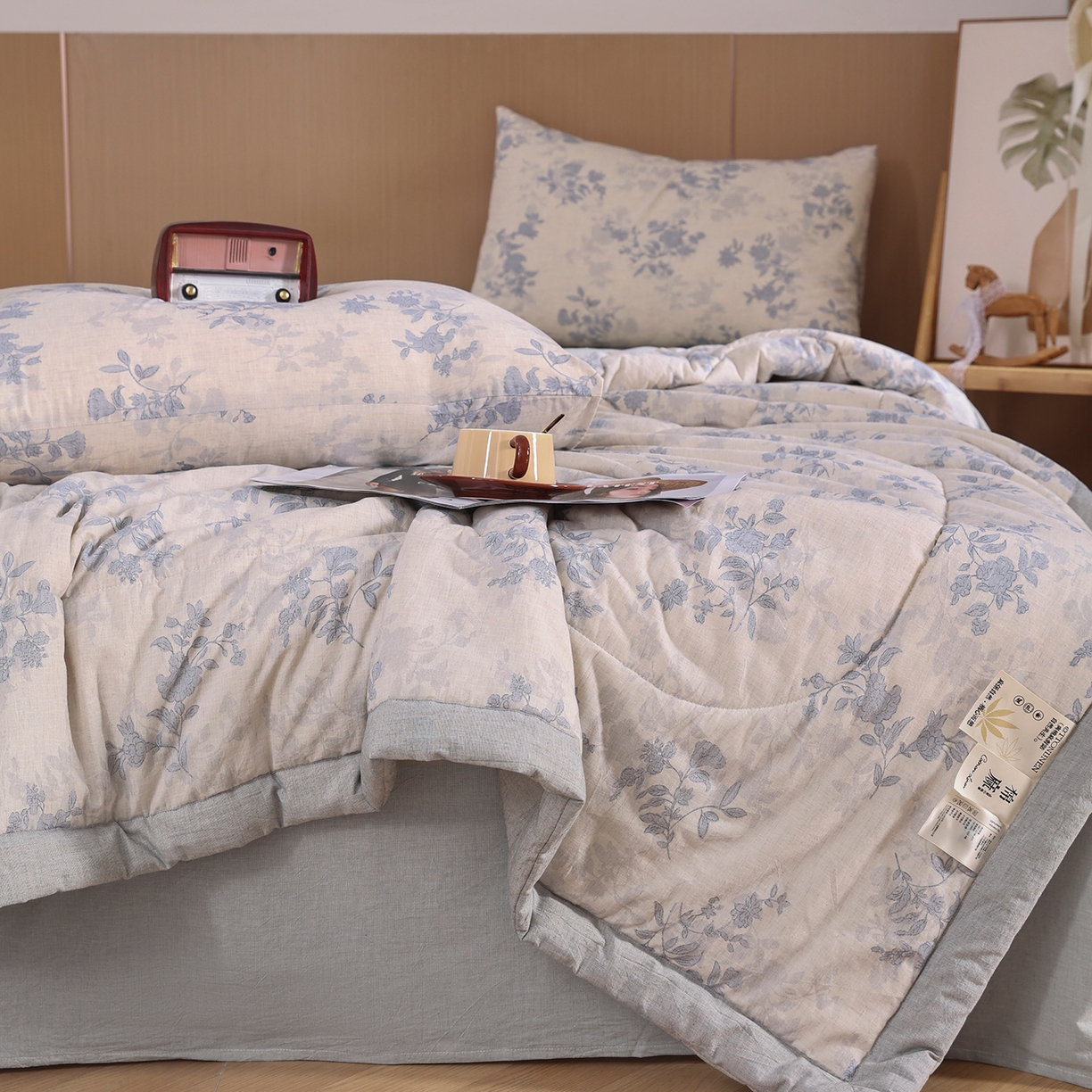 91家纺网 家纺一手货源 找家纺 尊妙被业 2026新款全棉亚麻夏被100%新疆棉夏被四件套印花款 桂花影-蓝