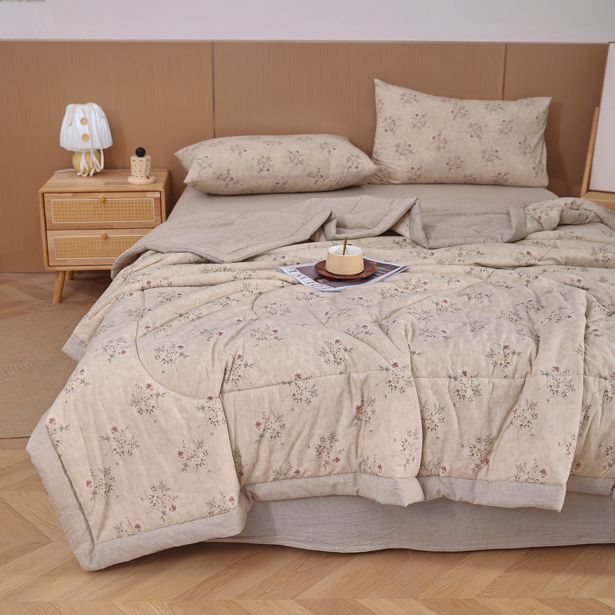 91家纺网 家纺一手货源 找家纺 尊妙被业 2026新款全棉亚麻夏被100%新疆棉夏被四件套印花款 锦绣-绿