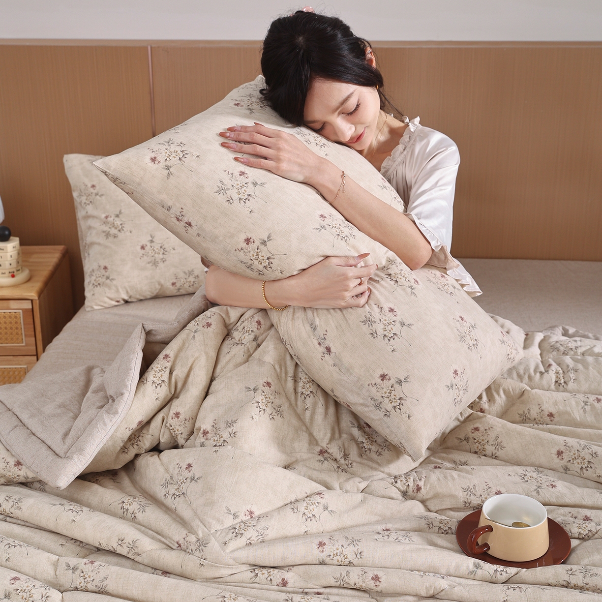 91家纺网 家纺一手货源 找家纺 尊妙被业 2026新款全棉亚麻夏被100%新疆棉夏被四件套印花款 锦绣-绿