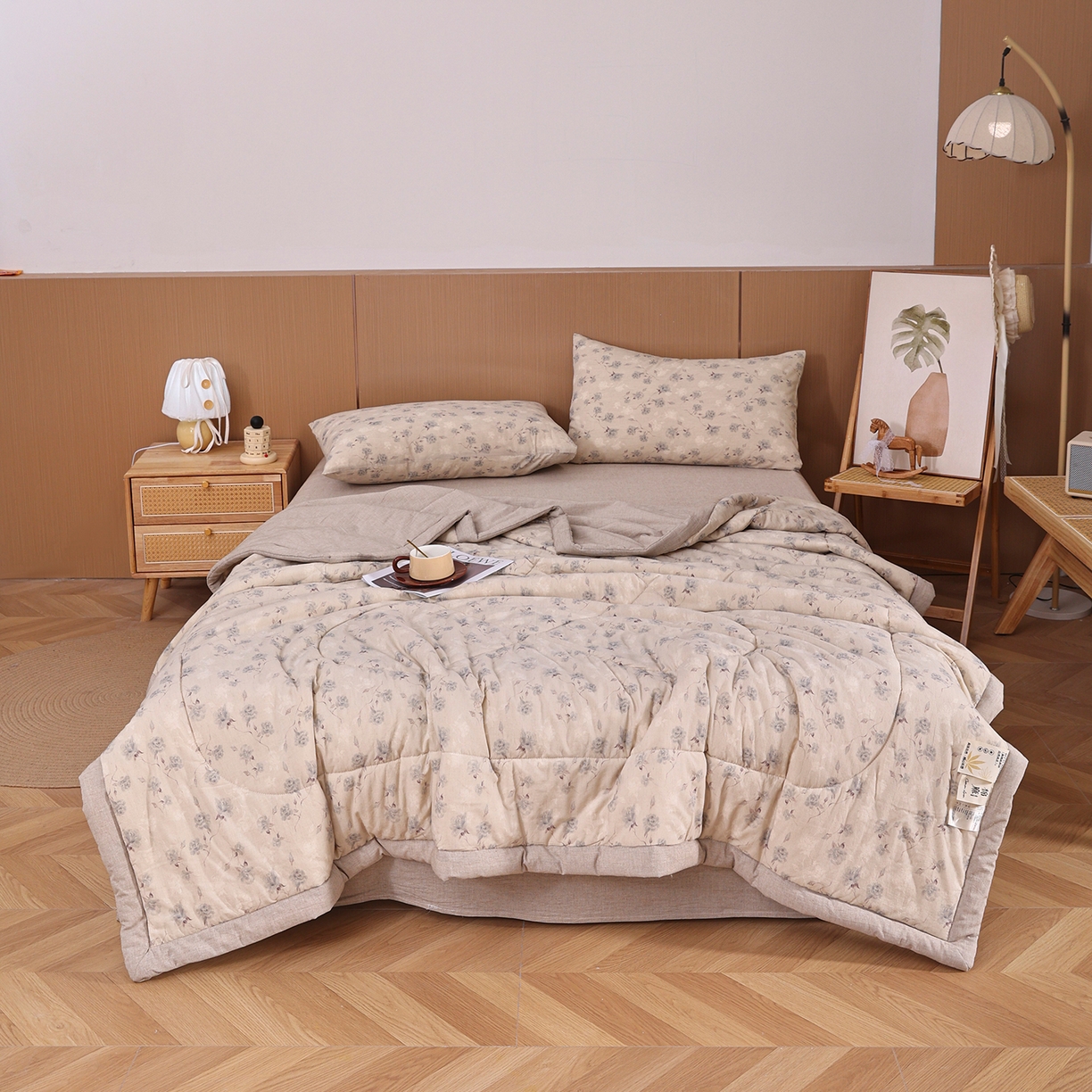 91家纺网 家纺一手货源 找家纺 尊妙被业 2026新款全棉亚麻夏被100%新疆棉夏被四件套印花款 半岛玫瑰-蓝