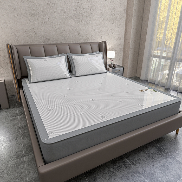 91家纺网 家纺一手货源 找家纺 小牛席业 2026新款【建模风格】双PE高凉感-腊肠狗格纹提花冰丝席床笠款凉席席子 腊肠狗格纹-灰色