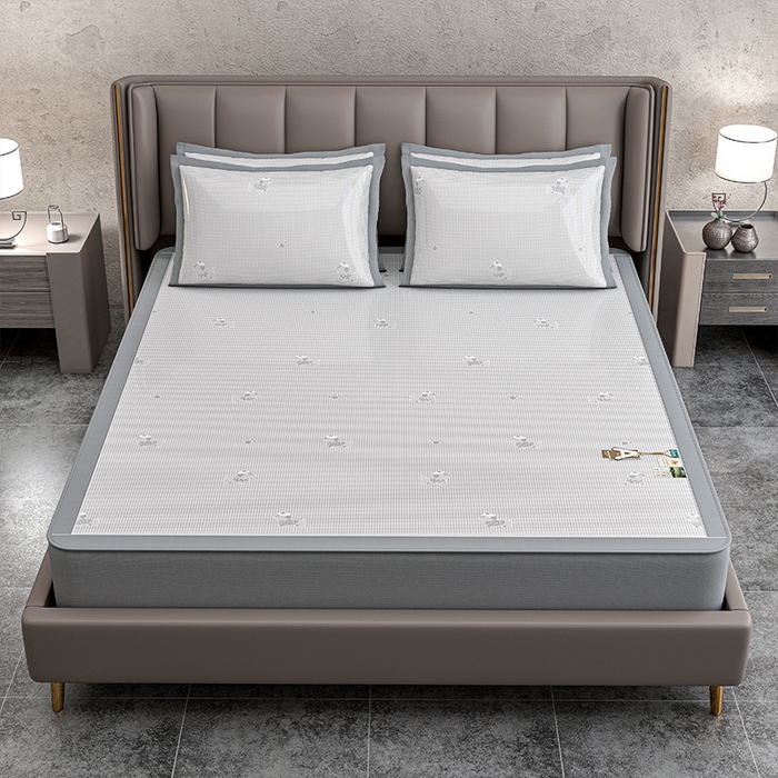 91家纺网 家纺一手货源 找家纺 小牛席业 2026新款【建模风格】双PE高凉感-腊肠狗格纹提花冰丝席床笠款凉席席子 腊肠狗格纹-灰色