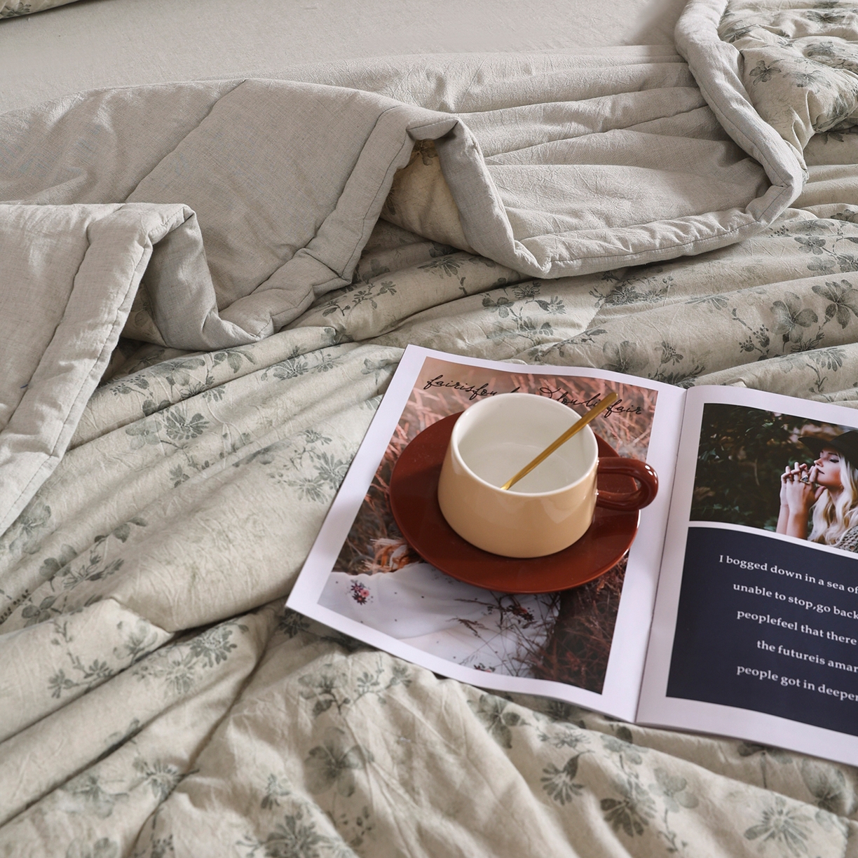 91家纺网 家纺一手货源 找家纺 尊妙被业 2026新款全棉亚麻夏被100%新疆棉夏被四件套印花款 映雪-绿