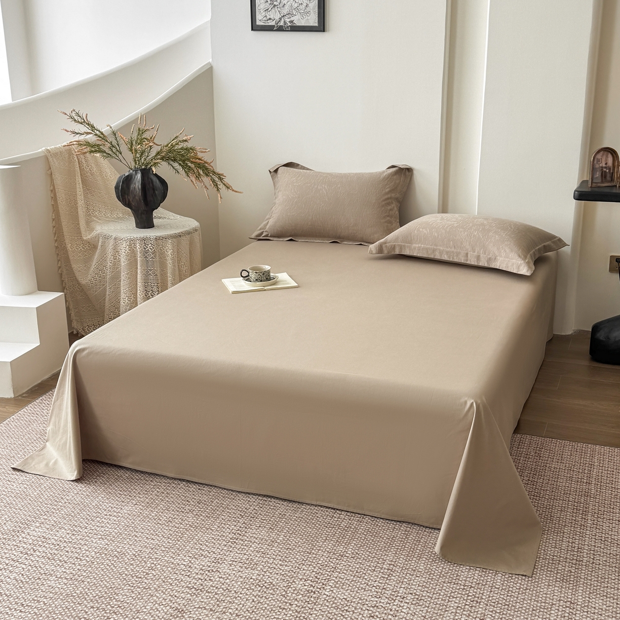 91家纺网 家纺一手货源 找家纺 梵克保罗 2026春夏新款全棉60S长绒棉立体厚织提花夏被四件套单夏被枕套夏凉被空调被 克拉拉-金属灰