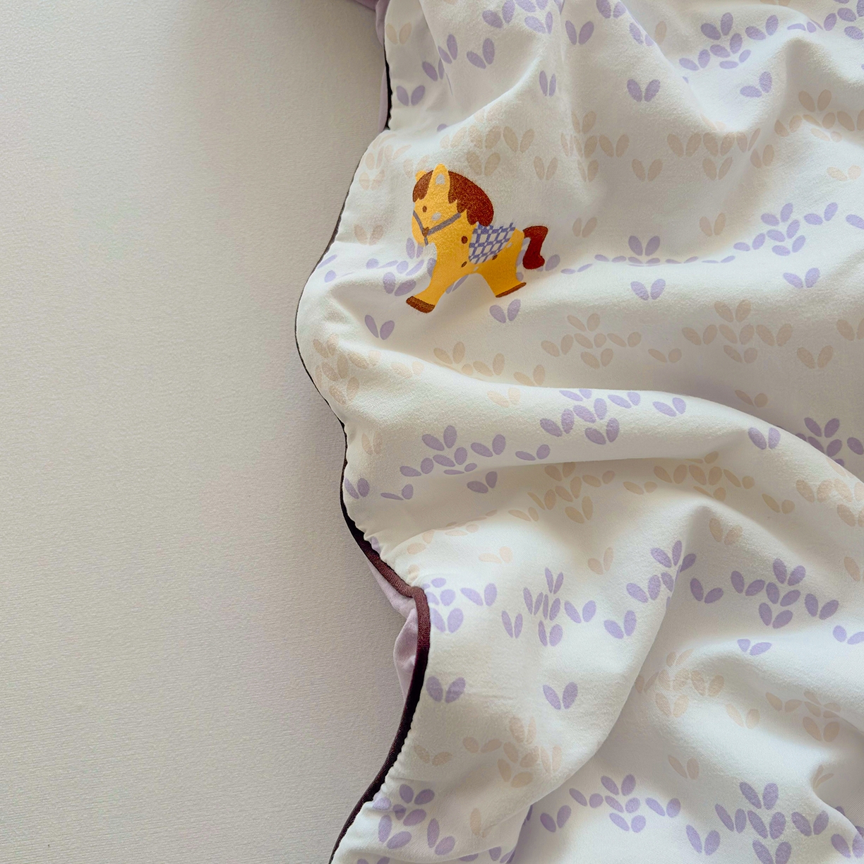 91家纺网 家纺一手货源 找家纺 宜梦家居 2026新款水洗棉皱皱纱夏被夏凉被空调被 马到成功