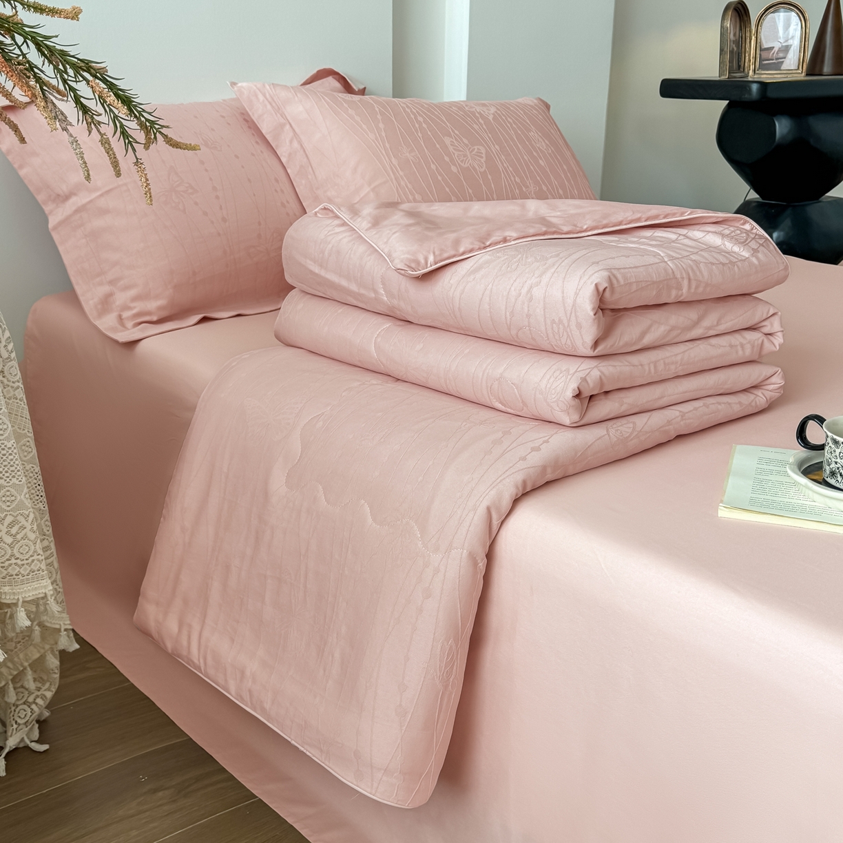 91家纺网 家纺一手货源 找家纺 （总）梵克保罗 2026春夏新款全棉60S长绒棉立体厚织提花夏被四件套单夏被枕套夏凉被空调被