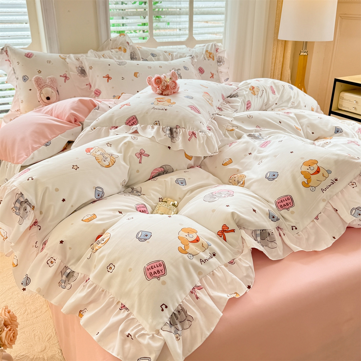 91家纺网 家纺一手货源 找家纺 经年 2026新款韩版花边水洗云朵棉四件套 可爱修狗