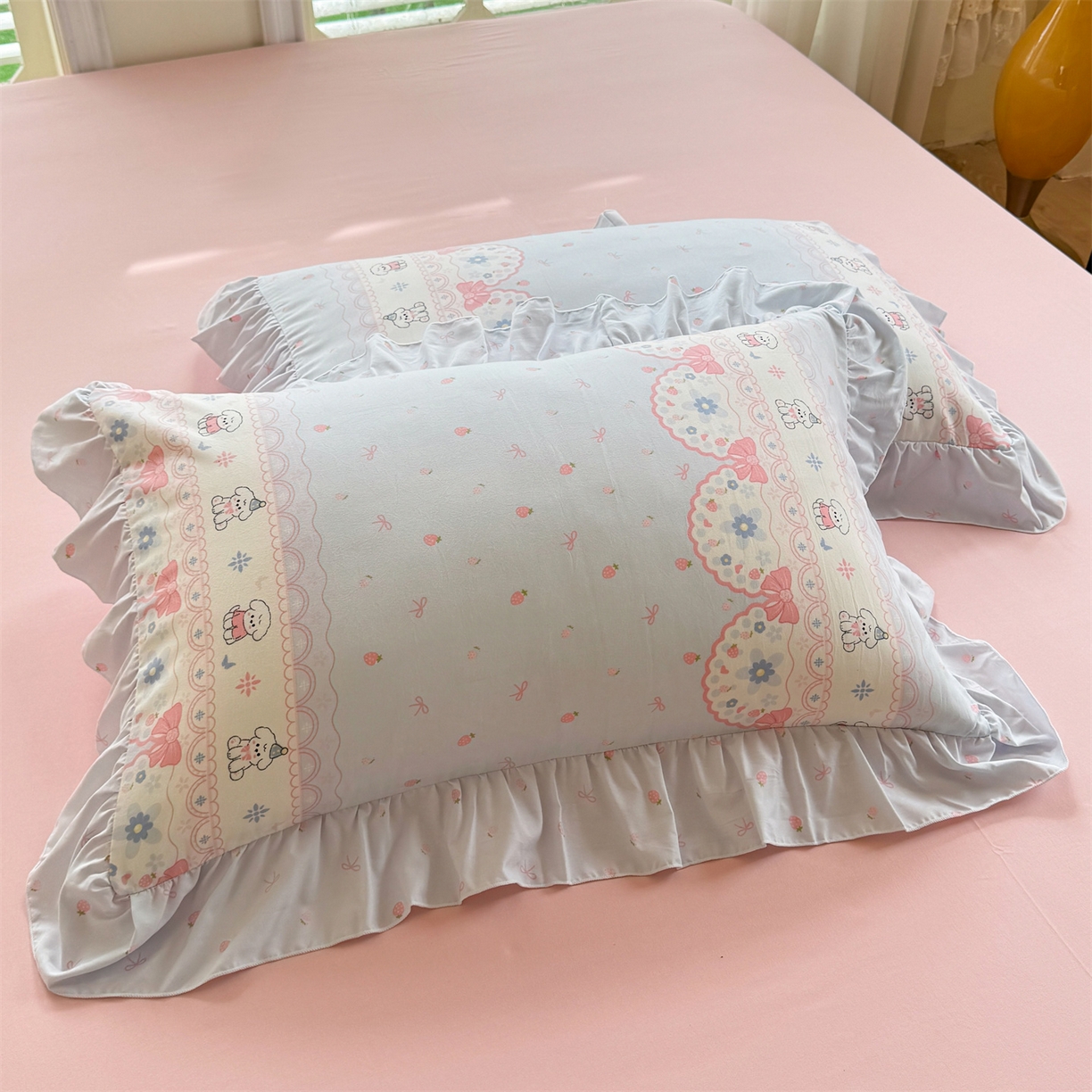 91家纺网 家纺一手货源 找家纺 经年 2026新款韩版花边水洗云朵棉四件套 布丁狗蓝