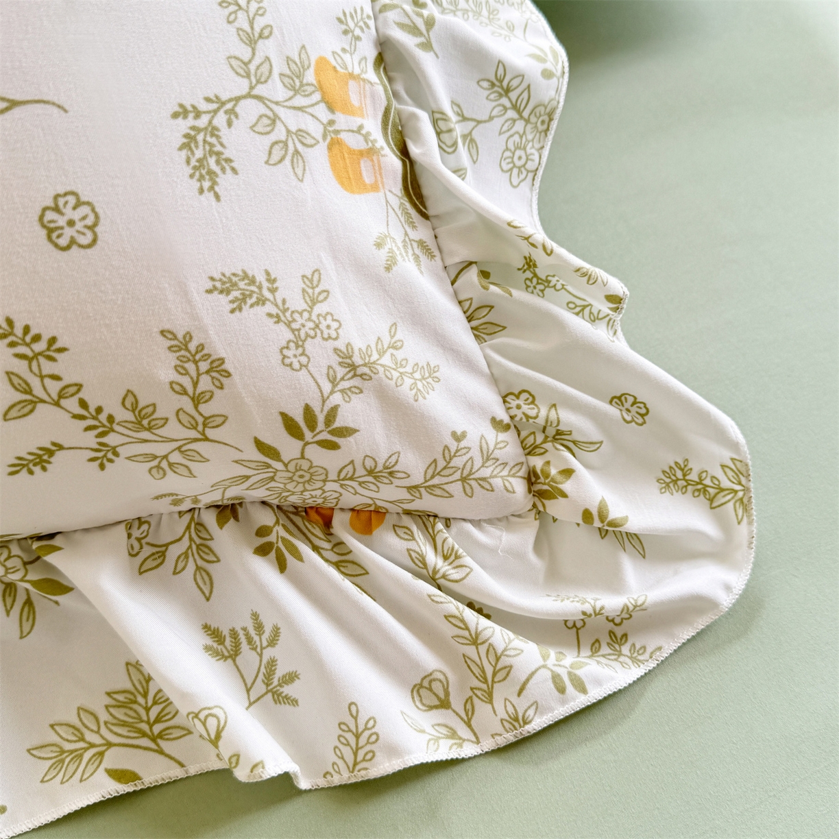 91家纺网 家纺一手货源 找家纺 经年 2026新款韩版花边水洗云朵棉四件套 森林兔绿