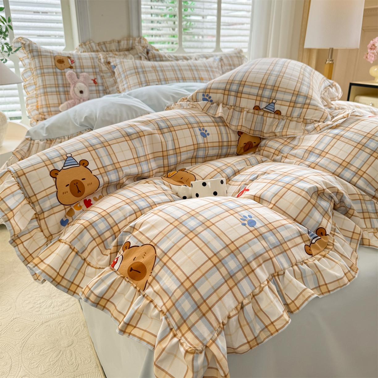 91家纺网 家纺一手货源 找家纺 经年 2026新款韩版花边水洗云朵棉四件套 卡皮吧啦