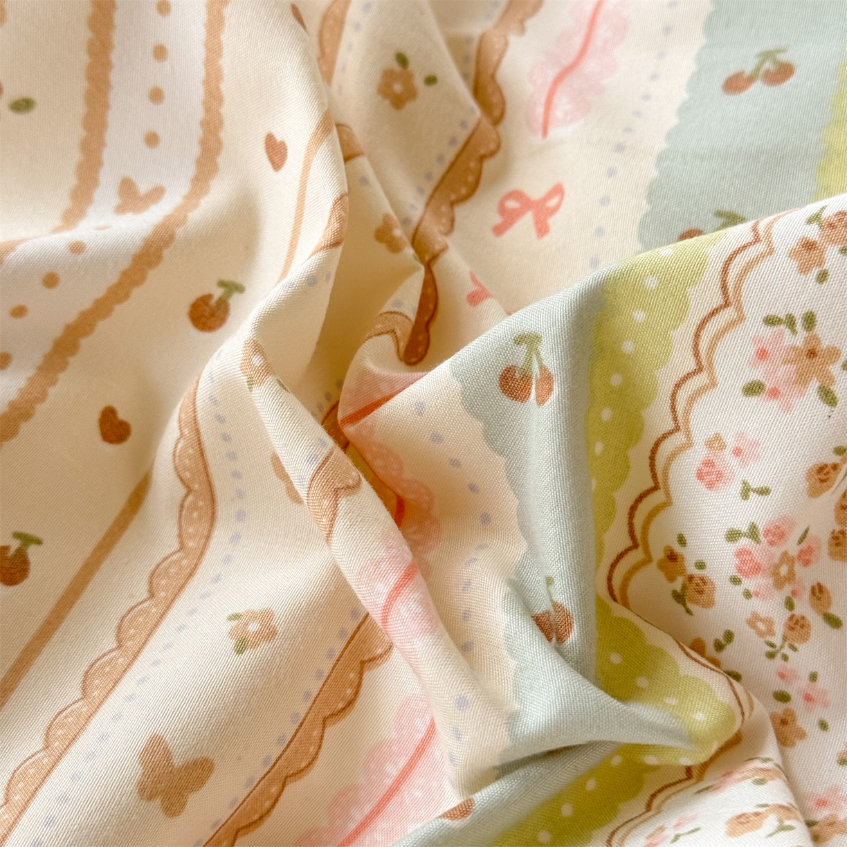 91家纺网 家纺一手货源 找家纺 经年 2026新款韩版花边水洗云朵棉四件套 泡芙小兔