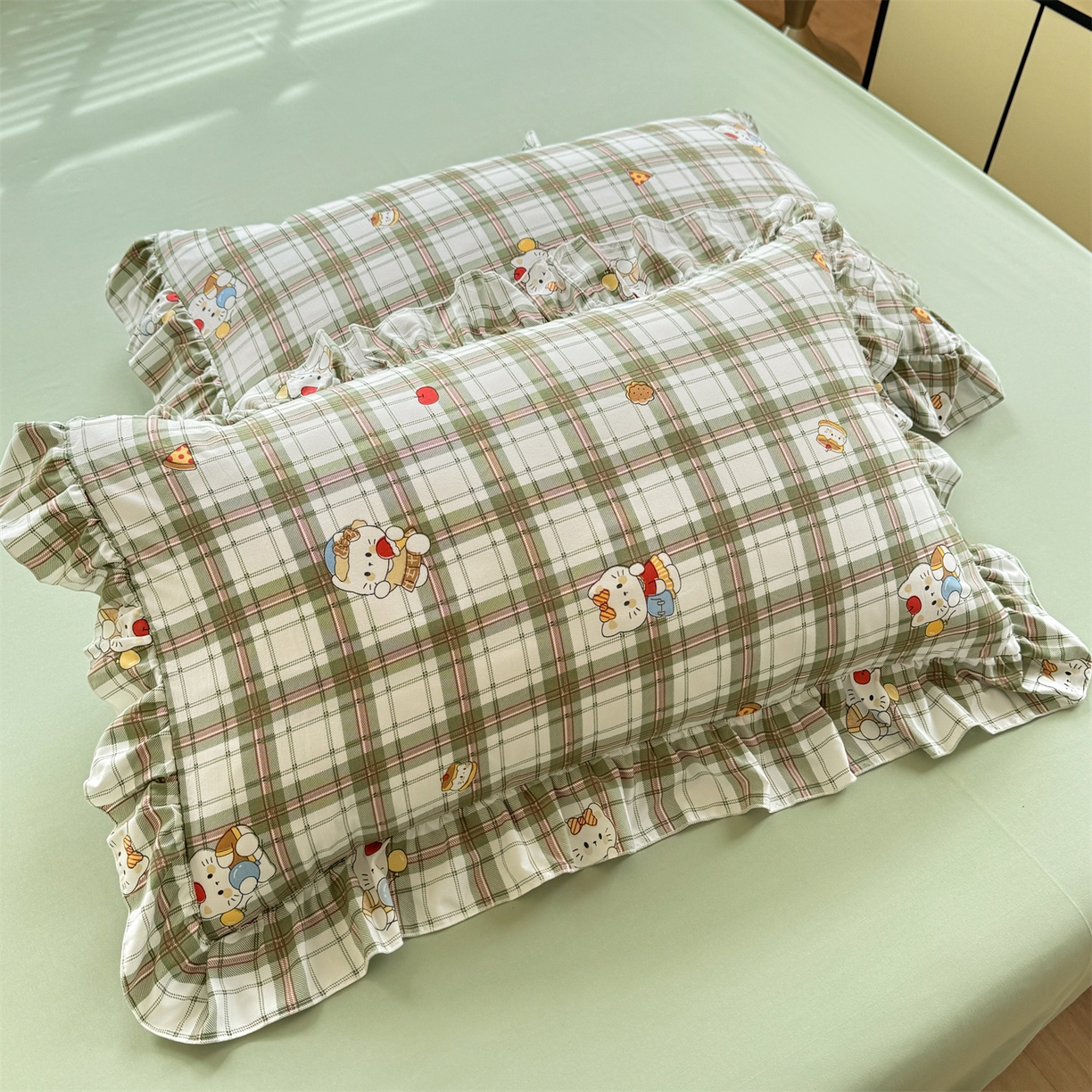 91家纺网 家纺一手货源 找家纺 经年 2026新款韩版花边水洗云朵棉四件套 复古K猫绿