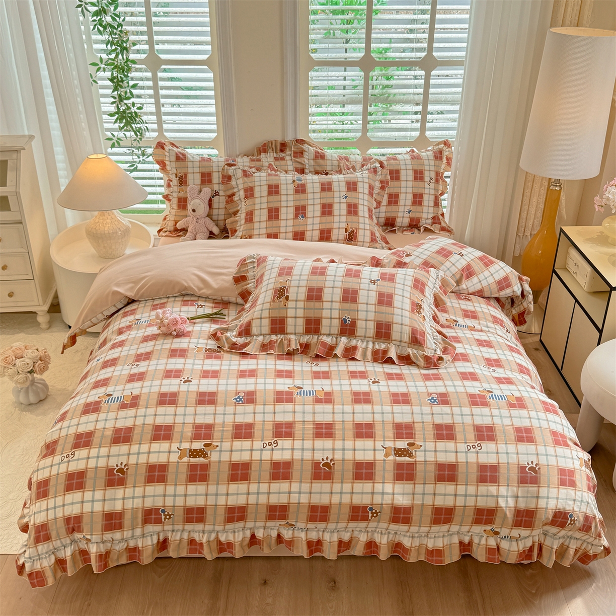 91家纺网 家纺一手货源 找家纺 经年 2026新款韩版花边水洗云朵棉四件套 苏兰咖格狗