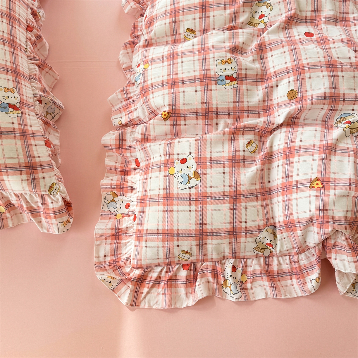 91家纺网 家纺一手货源 找家纺 经年 2026新款韩版花边水洗云朵棉四件套 复古K猫粉