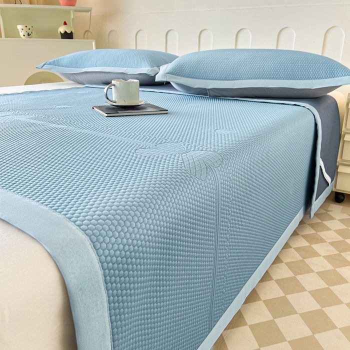 91家纺网 家纺一手货源 找家纺 月茶家纺 2026春夏新款A类凉豆豆凉感席凉席席子-冰蝶 几何蝶-蓝色