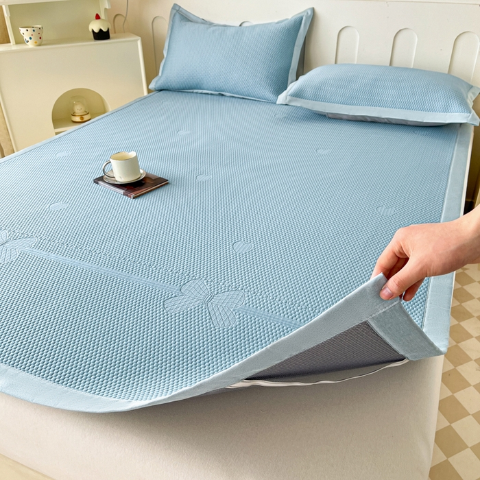 91家纺网 家纺一手货源 找家纺 月茶家纺 2026春夏新款A类凉豆豆凉感席凉席席子-冰蝶 几何蝶-蓝色