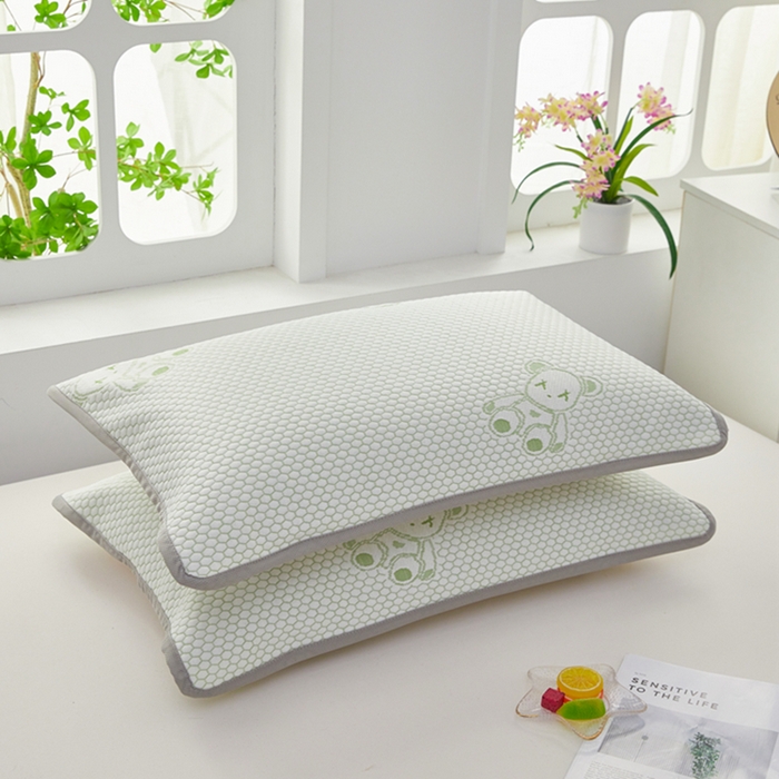 91家纺网 家纺一手货源 找家纺 翎盈家纺 2026新款夏季卡通凉感冰豆豆枕巾可水洗枕头巾单枕巾枕巾单件 小熊绿