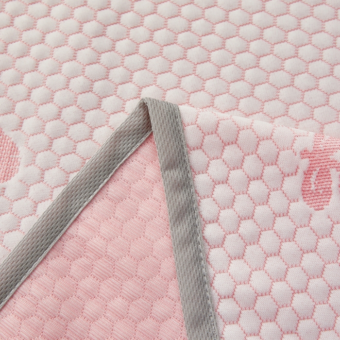 91家纺网 家纺一手货源 找家纺 翎盈家纺 2026新款夏季卡通凉感冰豆豆枕巾可水洗枕头巾单枕巾枕巾单件 卡皮巴拉粉