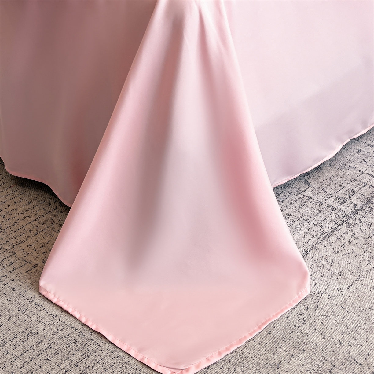 91家纺网 家纺一手货源 找家纺 经年 2026春夏新款亲肤棉加厚磨毛数码印花四件套-流星 流星-粉