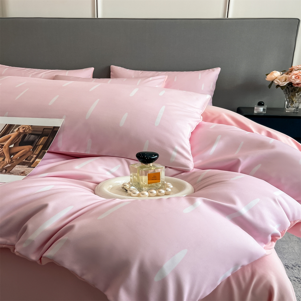 91家纺网 家纺一手货源 找家纺 经年 2026春夏新款亲肤棉加厚磨毛数码印花四件套-流星 流星-粉