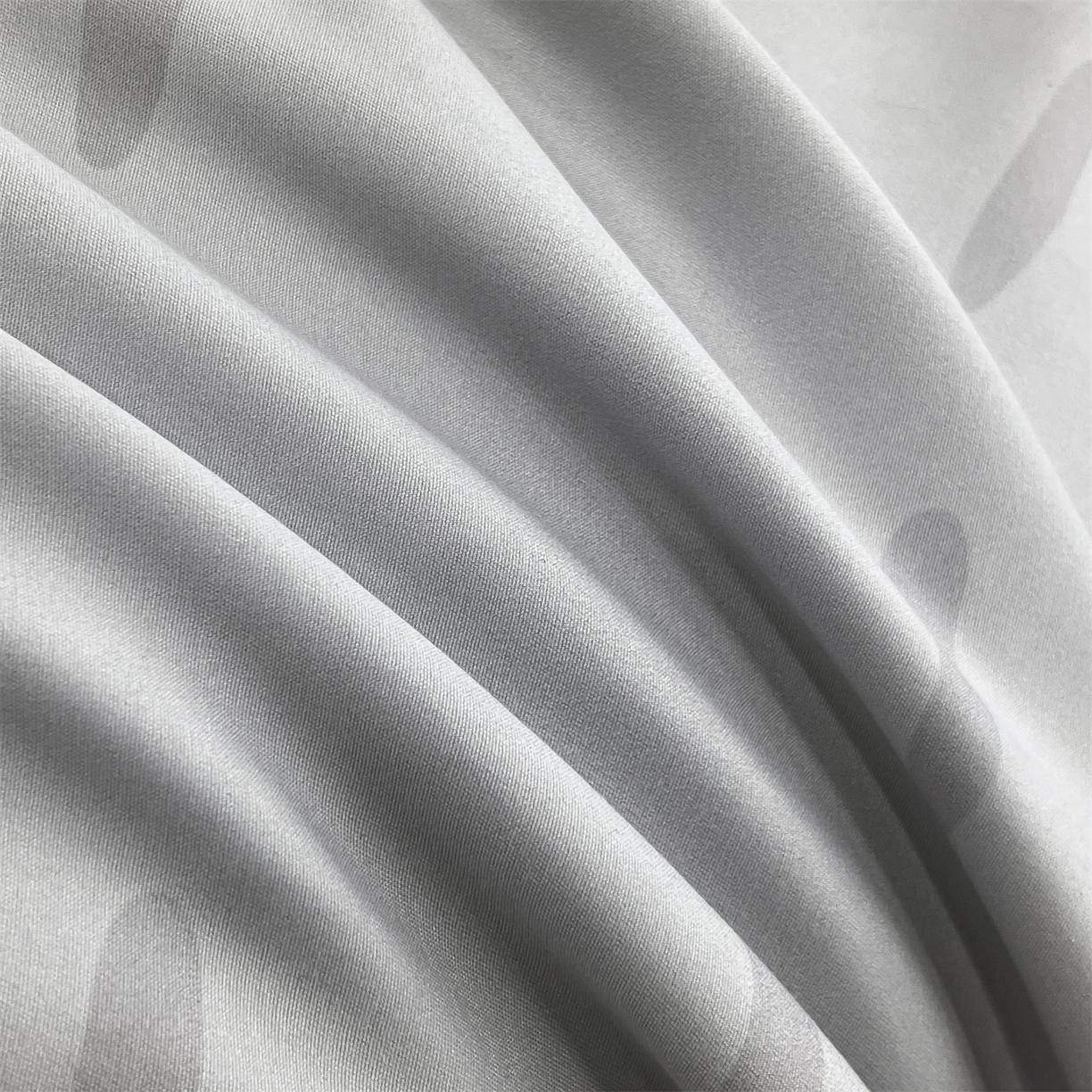 91家纺网 家纺一手货源 找家纺 经年 2026春夏新款亲肤棉加厚磨毛数码印花四件套-流星 流星-浅灰