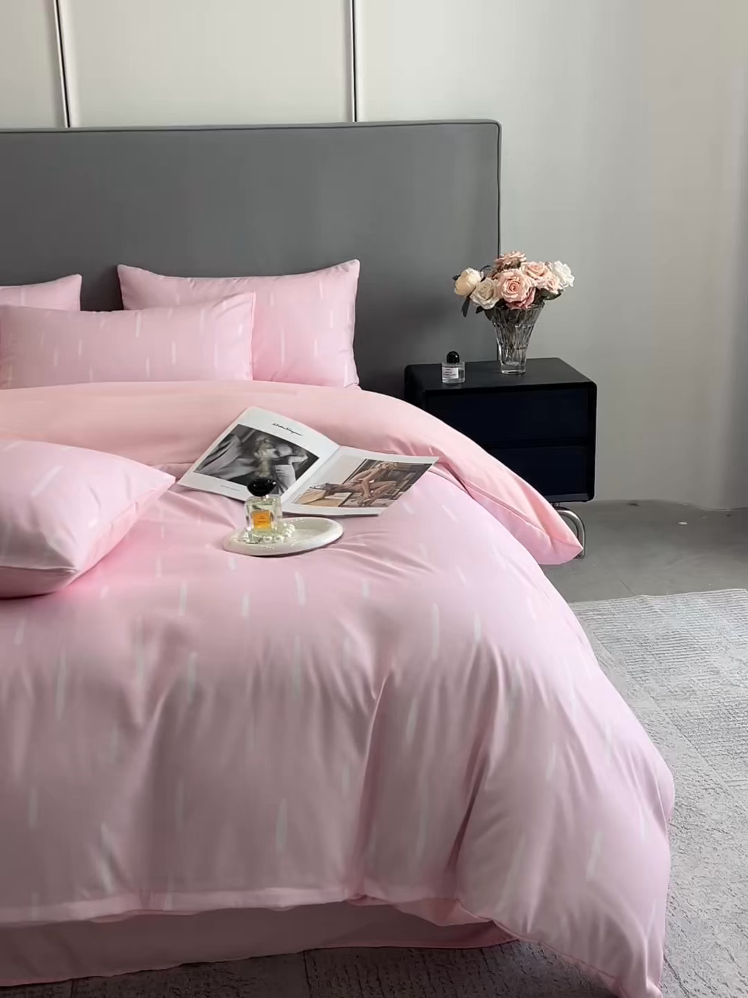 91家纺网 家纺一手货源 找家纺 经年 2026春夏新款亲肤棉加厚磨毛数码印花四件套-流星 流星-粉