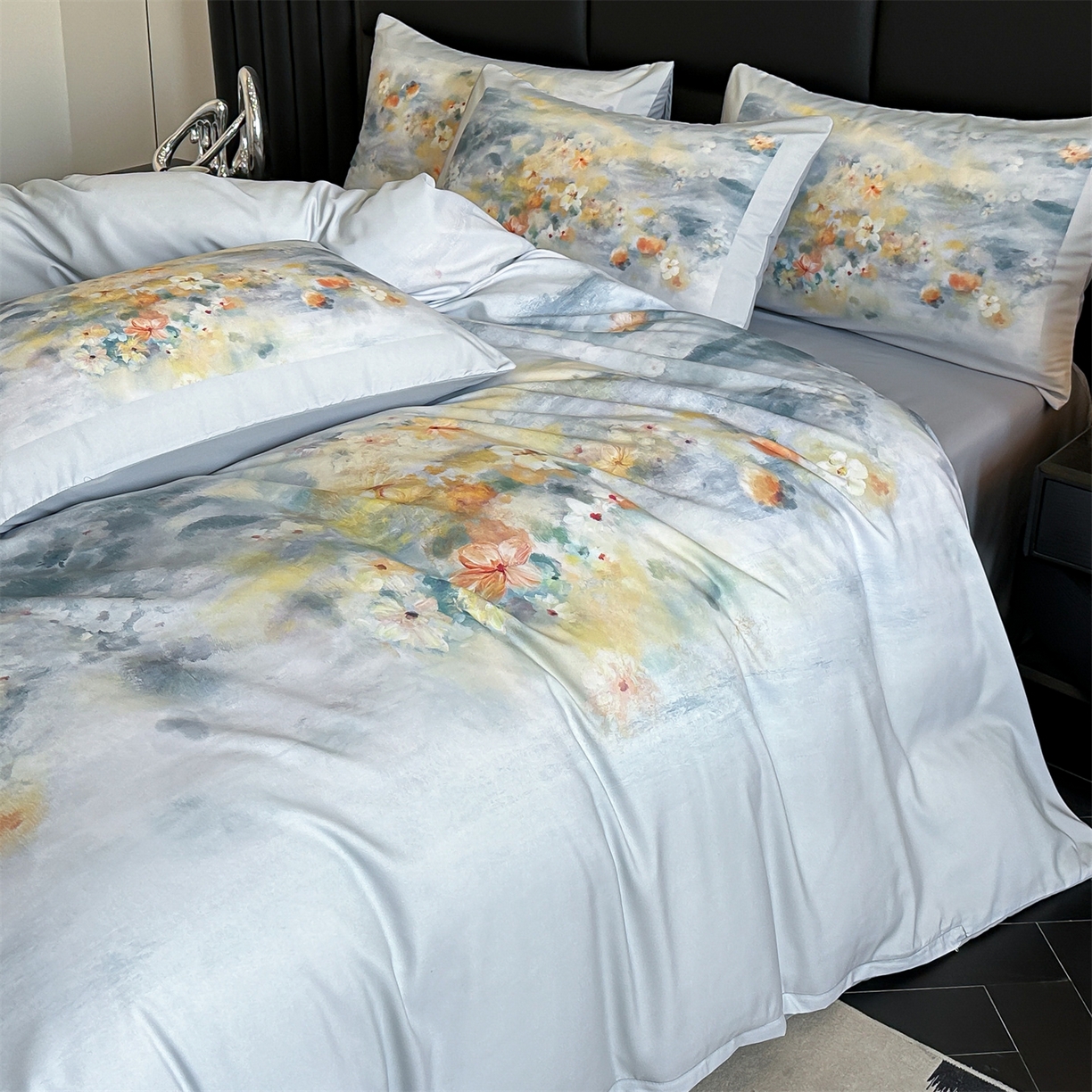 91家纺网 家纺一手货源 找家纺 经年 2026春夏新款亲肤棉加厚磨毛数码印花四件套-倾城 倾城-浅灰