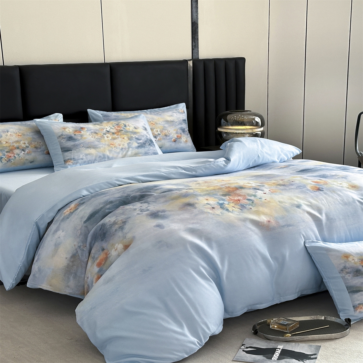 91家纺网 家纺一手货源 找家纺 经年 2026春夏新款亲肤棉加厚磨毛数码印花四件套-倾城 倾城-蓝色