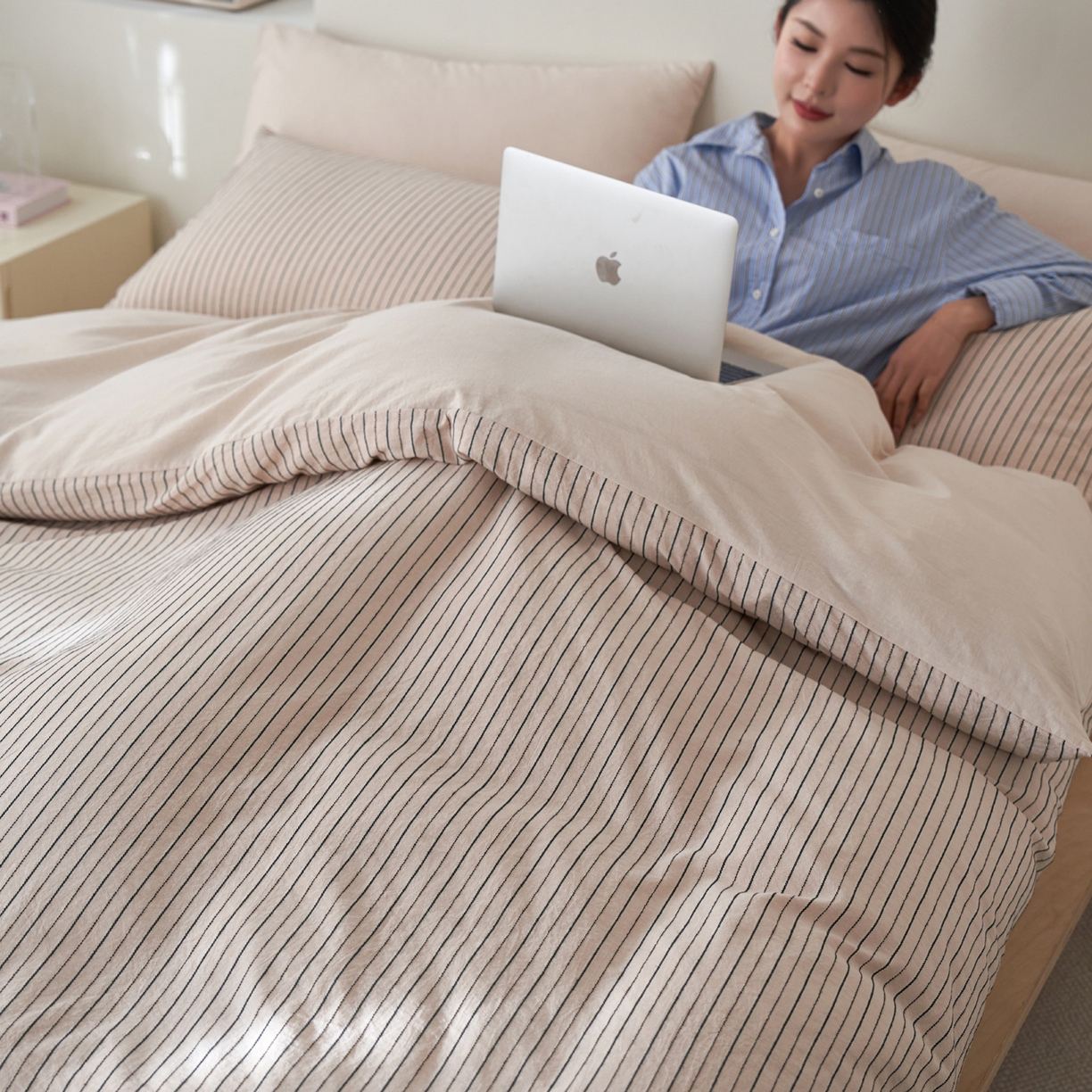 91家纺网 家纺一手货源 找家纺 如一 2026新款色织小提花条纹全棉纯棉水洗棉四件套 禾风-驼