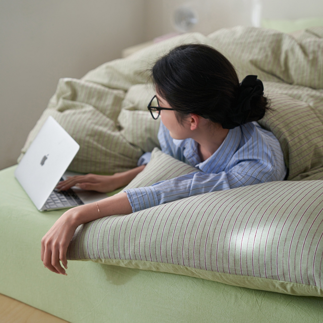 91家纺网 家纺一手货源 找家纺 如一 2026新款色织小提花条纹全棉纯棉水洗棉四件套 禾风-绿