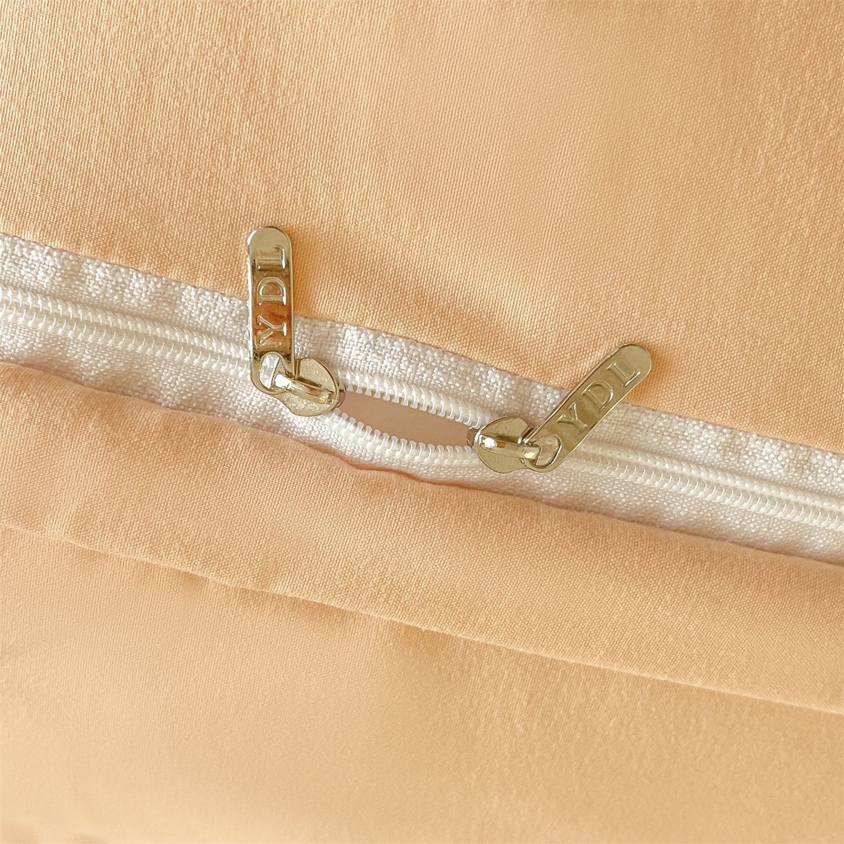 91家纺网 家纺一手货源 找家纺 经年 2026春夏新款云朵棉刺绣四件套-一见倾心 一见倾心-香槟