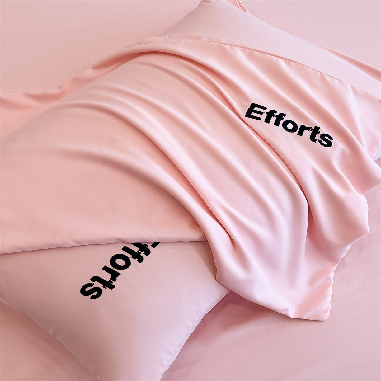 91家纺网 家纺一手货源 找家纺 经年 2026春夏新款亲肤棉加厚磨毛刺绣四件套-励志 励志-粉