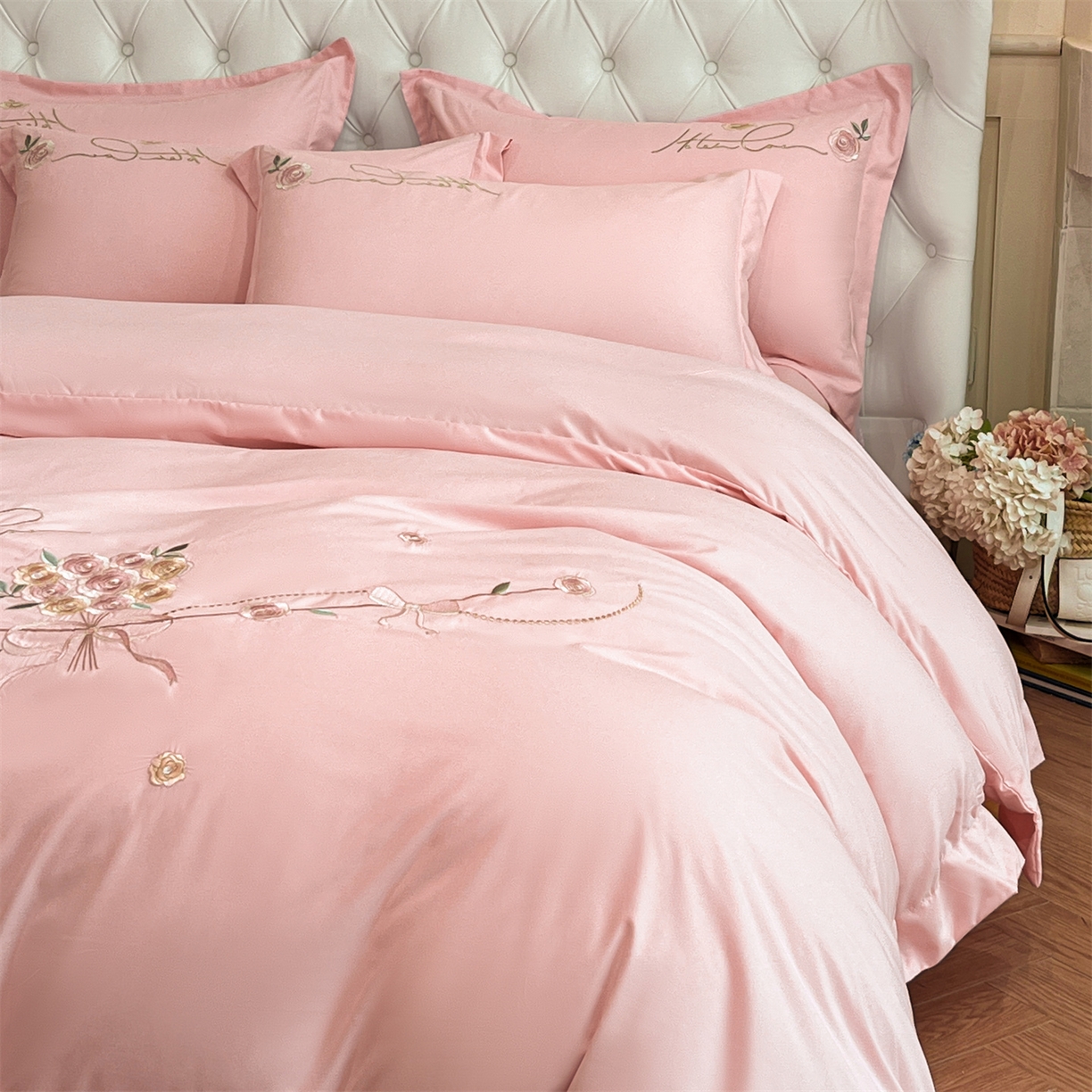 91家纺网 家纺一手货源 找家纺 经年 2026春夏新款云朵棉刺绣四件套-约定 约定-粉玉