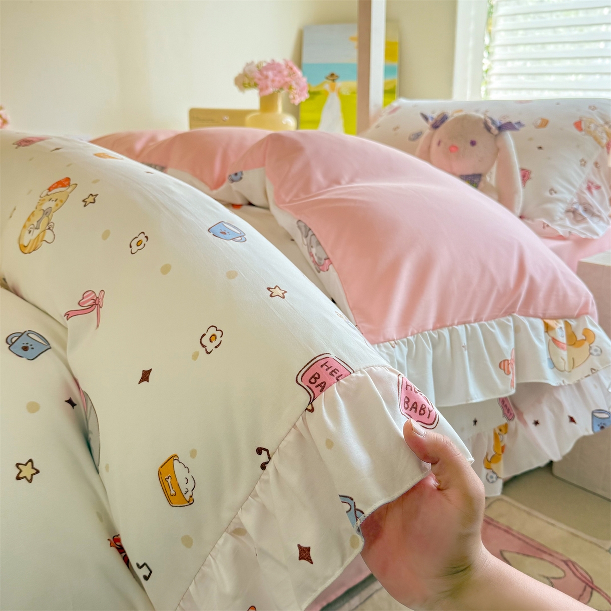 91家纺网 家纺一手货源 找家纺 经年 2026新款学生季上下铺韩版花边水洗云朵棉学生宿舍三件套四件套 可爱修狗