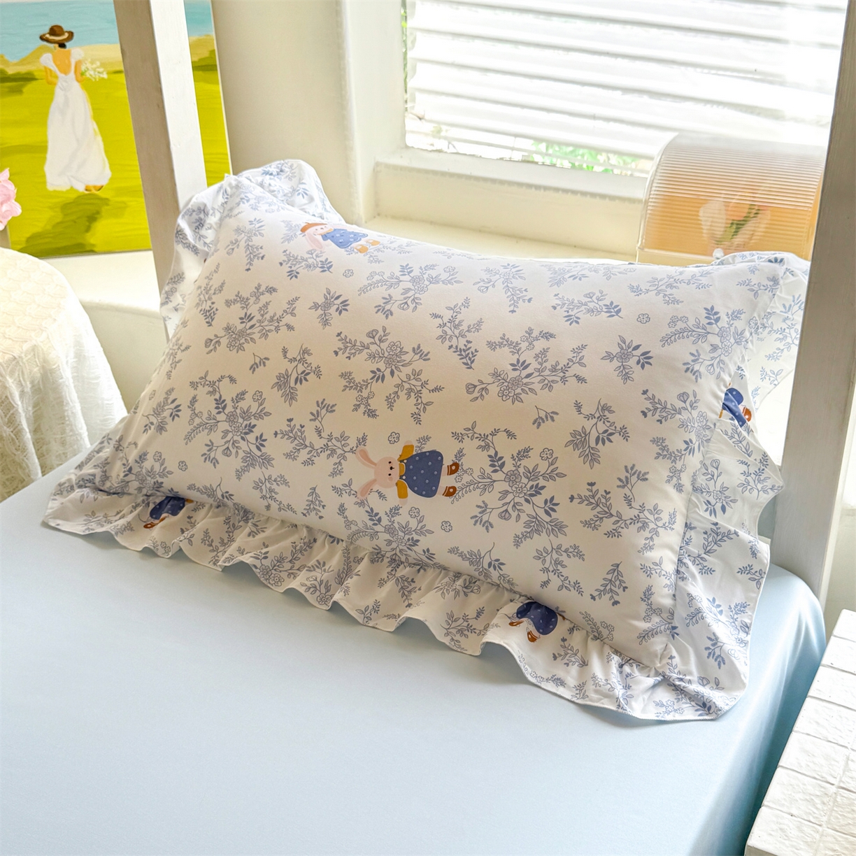 91家纺网 家纺一手货源 找家纺 经年 2026新款学生季上下铺韩版花边水洗云朵棉学生宿舍三件套四件套 森林兔蓝