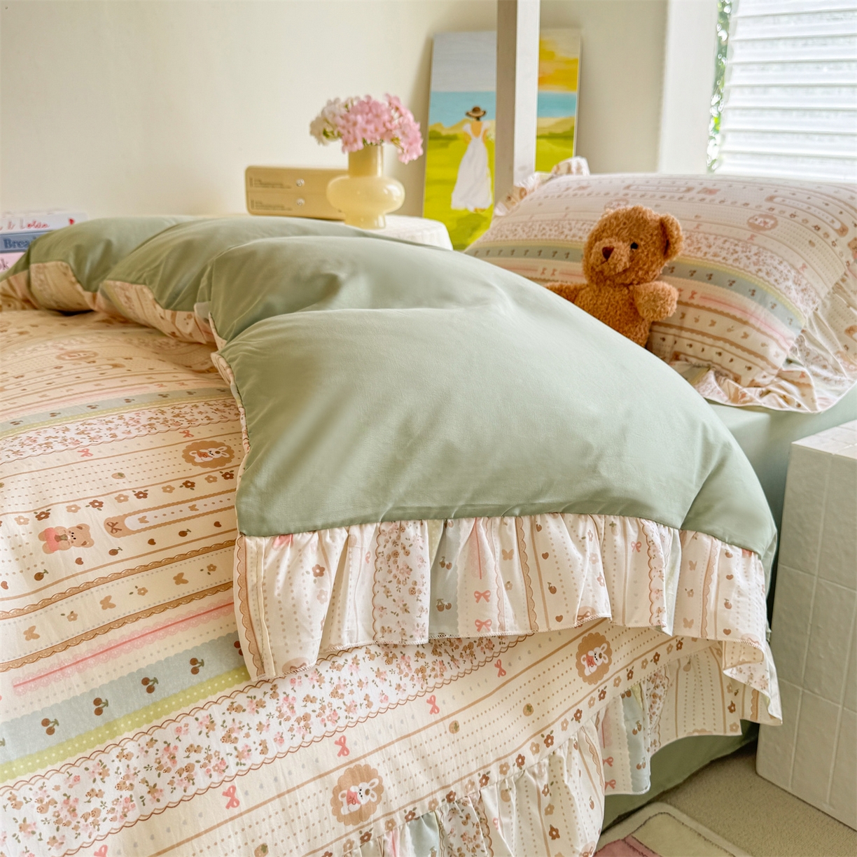 91家纺网 家纺一手货源 找家纺 经年 2026新款学生季上下铺韩版花边水洗云朵棉学生宿舍三件套四件套 泡芙小兔