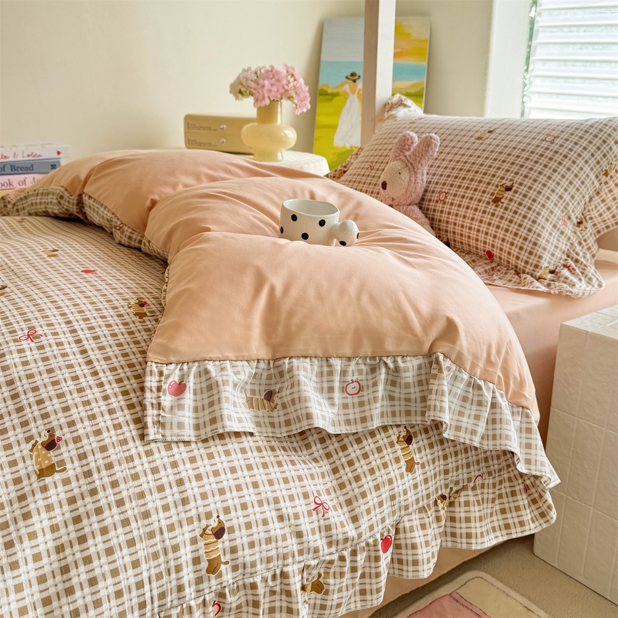 91家纺网 家纺一手货源 找家纺 经年 2026新款学生季上下铺韩版花边水洗云朵棉学生宿舍三件套四件套 美拉腊肠狗