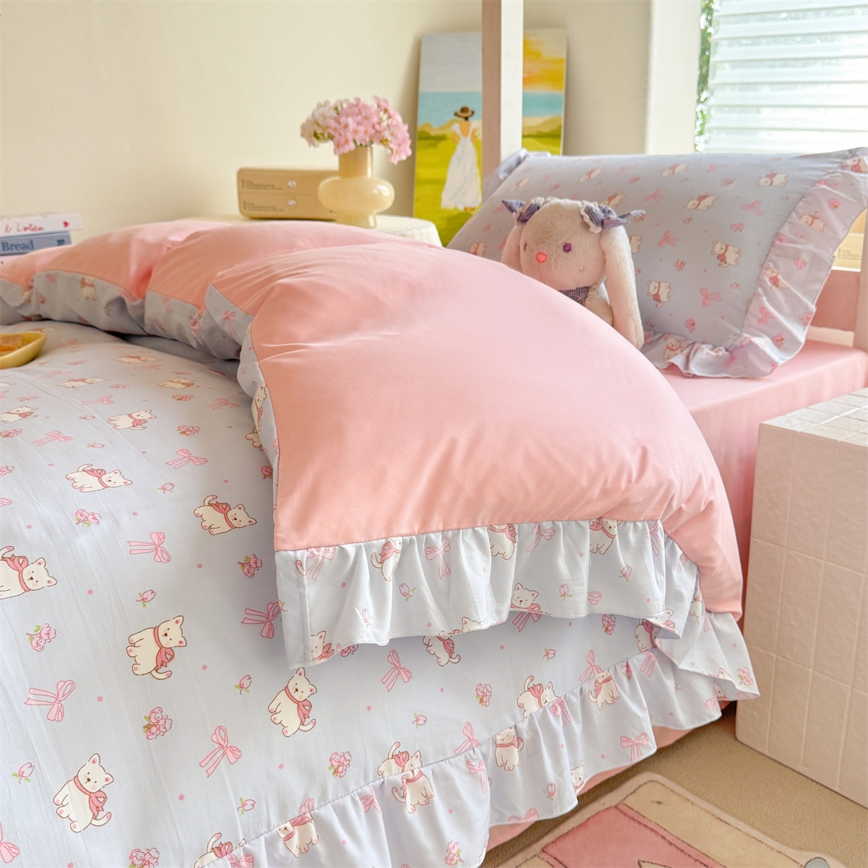 91家纺网 家纺一手货源 找家纺 经年 2026新款学生季上下铺韩版花边水洗云朵棉学生宿舍三件套四件套 蝴蝶结小狗