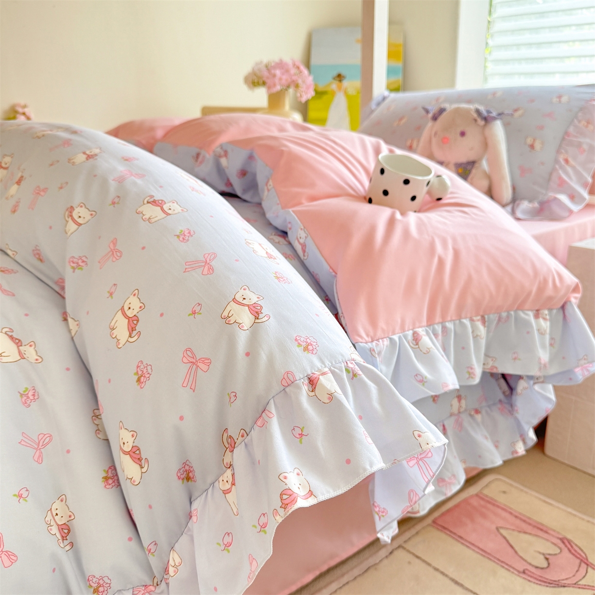 91家纺网 家纺一手货源 找家纺 经年 2026新款学生季上下铺韩版花边水洗云朵棉学生宿舍三件套四件套 蝴蝶结小狗