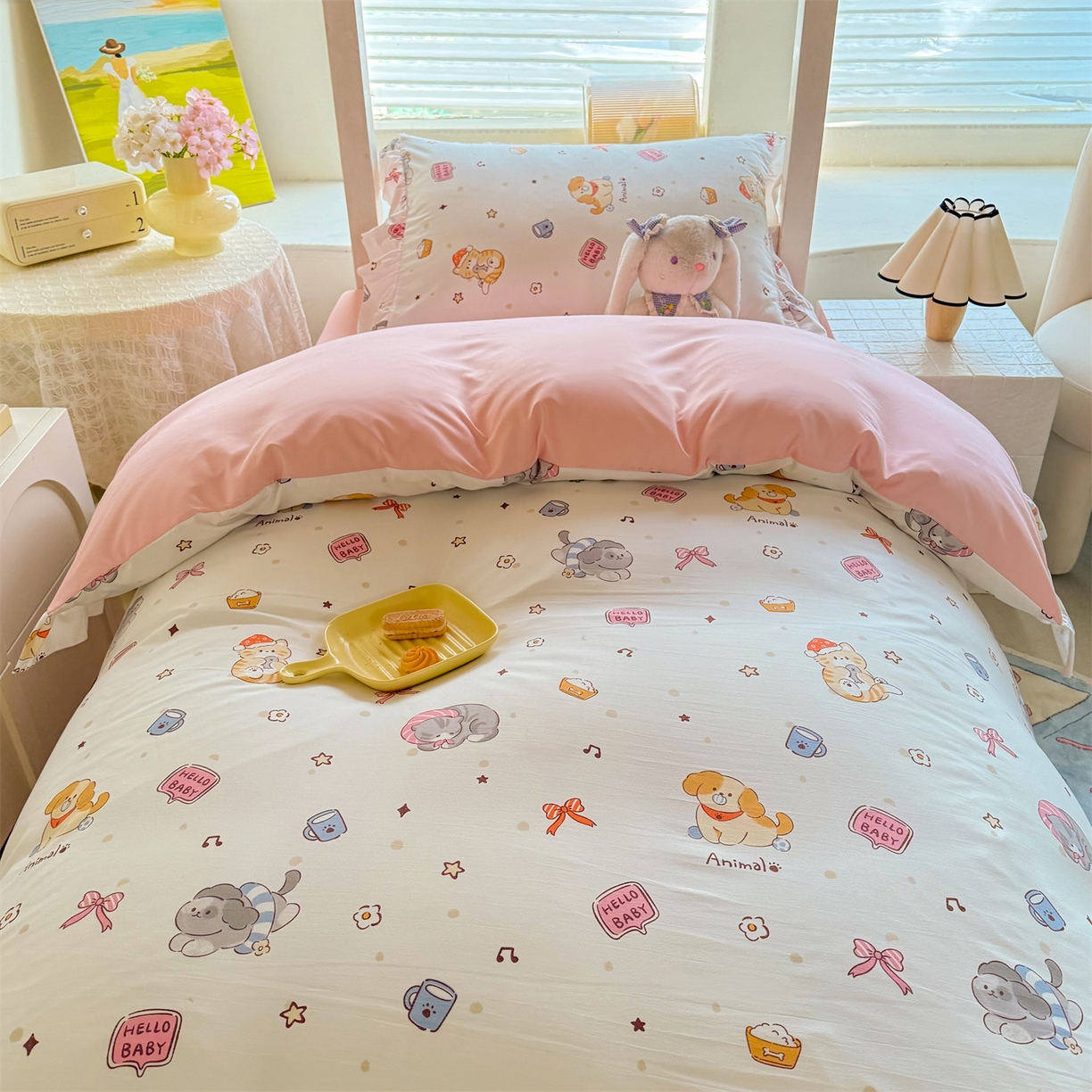 91家纺网 家纺一手货源 找家纺 经年 2026新款学生季上下铺韩版花边水洗云朵棉学生宿舍三件套四件套 可爱修狗