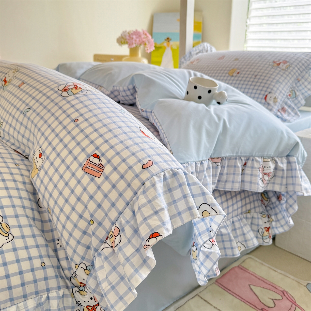 91家纺网 家纺一手货源 找家纺 经年 2026新款学生季上下铺韩版花边水洗云朵棉学生宿舍三件套四件套 蓝格小猫