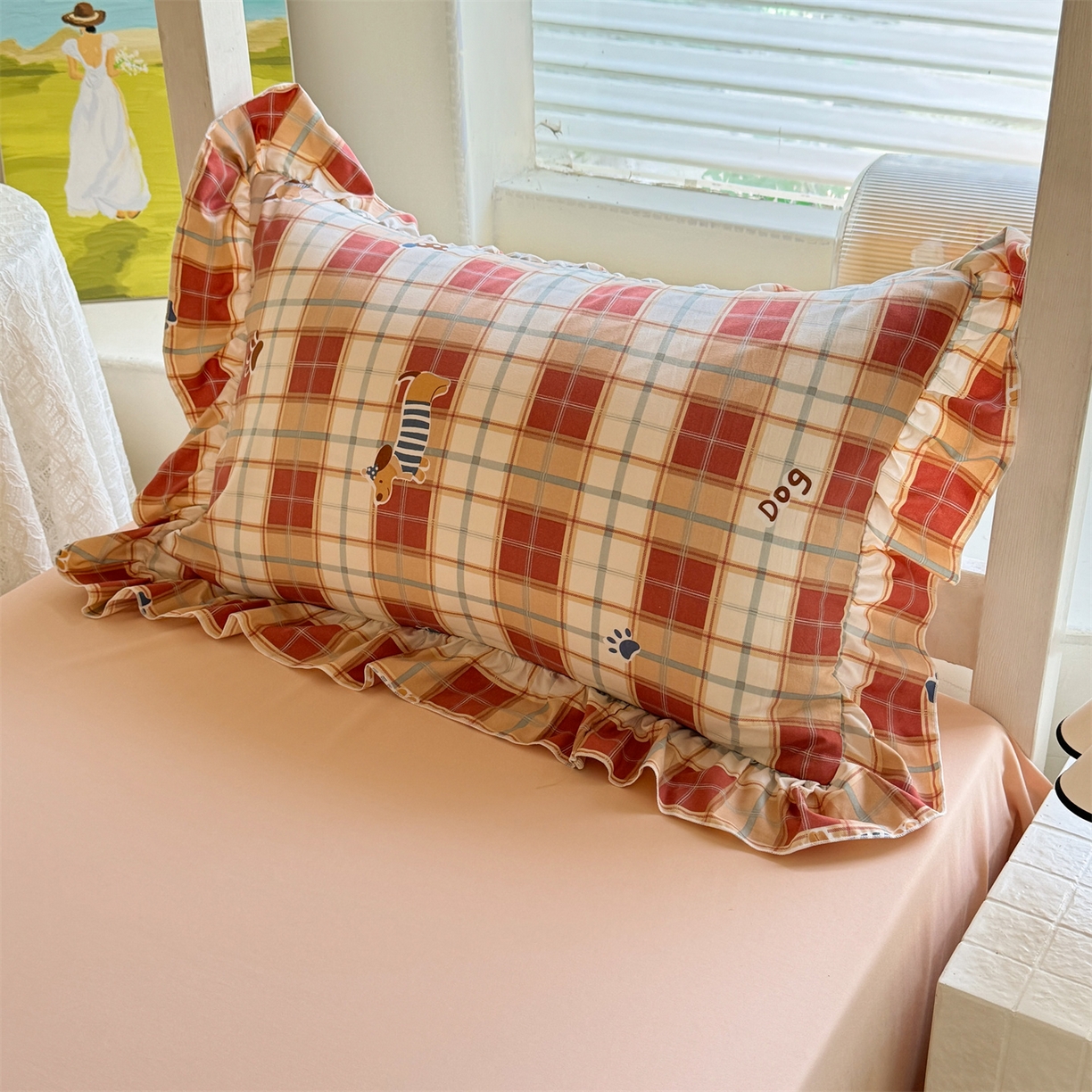 91家纺网 家纺一手货源 找家纺 经年 2026新款学生季上下铺韩版花边水洗云朵棉学生宿舍三件套四件套 苏兰咖格狗