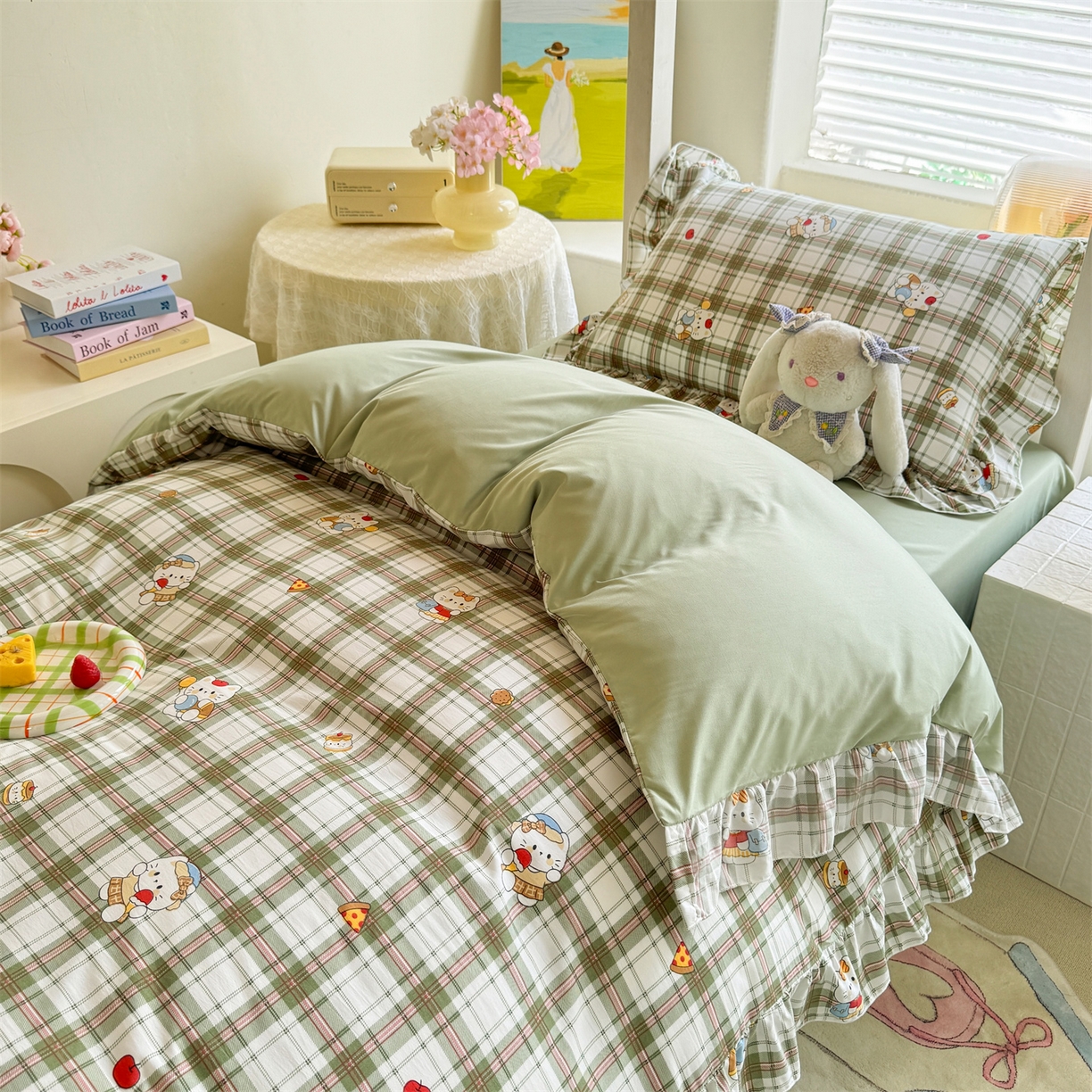 91家纺网 家纺一手货源 找家纺 经年 2026新款学生季上下铺韩版花边水洗云朵棉学生宿舍三件套四件套 复古K猫绿