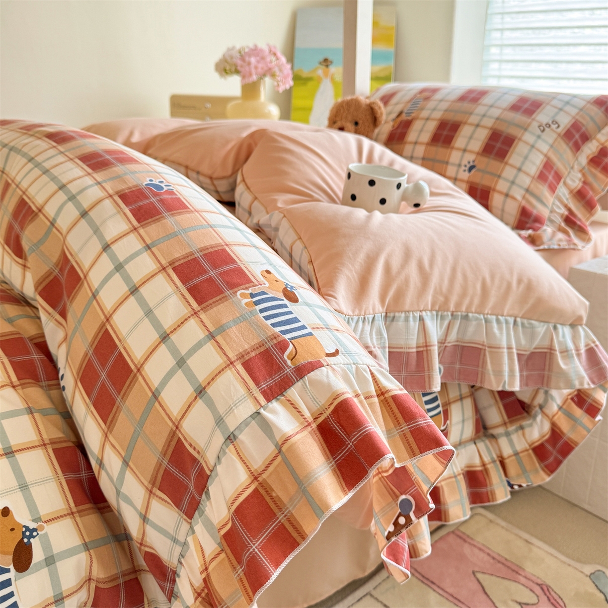 91家纺网 家纺一手货源 找家纺 经年 2026新款学生季上下铺韩版花边水洗云朵棉学生宿舍三件套四件套 苏兰咖格狗