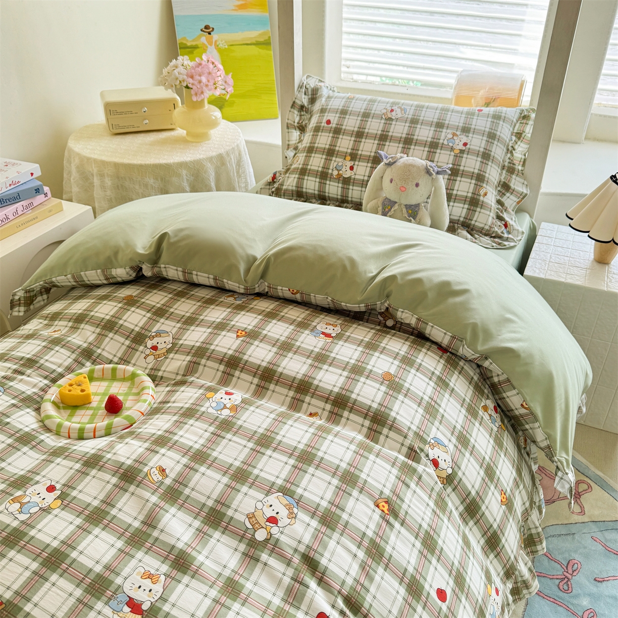 91家纺网 家纺一手货源 找家纺 经年 2026新款学生季上下铺韩版花边水洗云朵棉学生宿舍三件套四件套 复古K猫绿