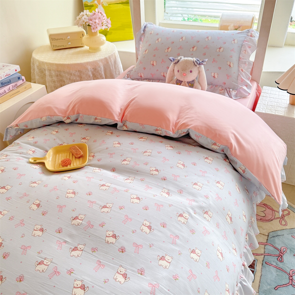 91家纺网 家纺一手货源 找家纺 经年 2026新款学生季上下铺韩版花边水洗云朵棉学生宿舍三件套四件套 蝴蝶结小狗