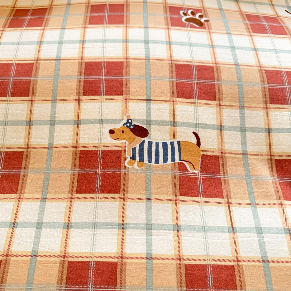 91家纺网 家纺一手货源 找家纺 经年 2026新款学生季上下铺韩版花边水洗云朵棉学生宿舍三件套四件套 苏兰咖格狗