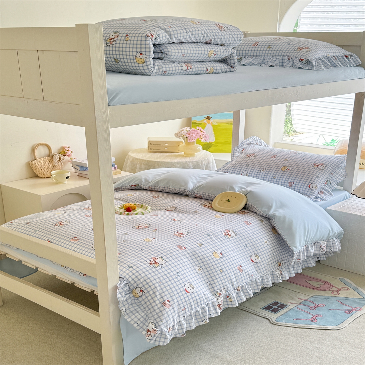 91家纺网 家纺一手货源 找家纺 经年 2026新款学生季上下铺韩版花边水洗云朵棉学生宿舍三件套四件套 蓝格小猫